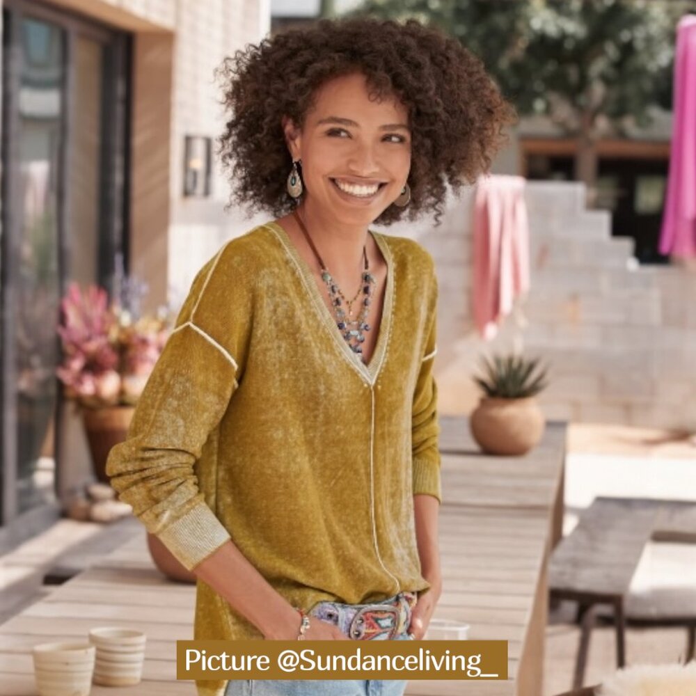 Sundance Cece V-Neck Lightweight Boho Sweater (Size Small) – Mustard Yellow